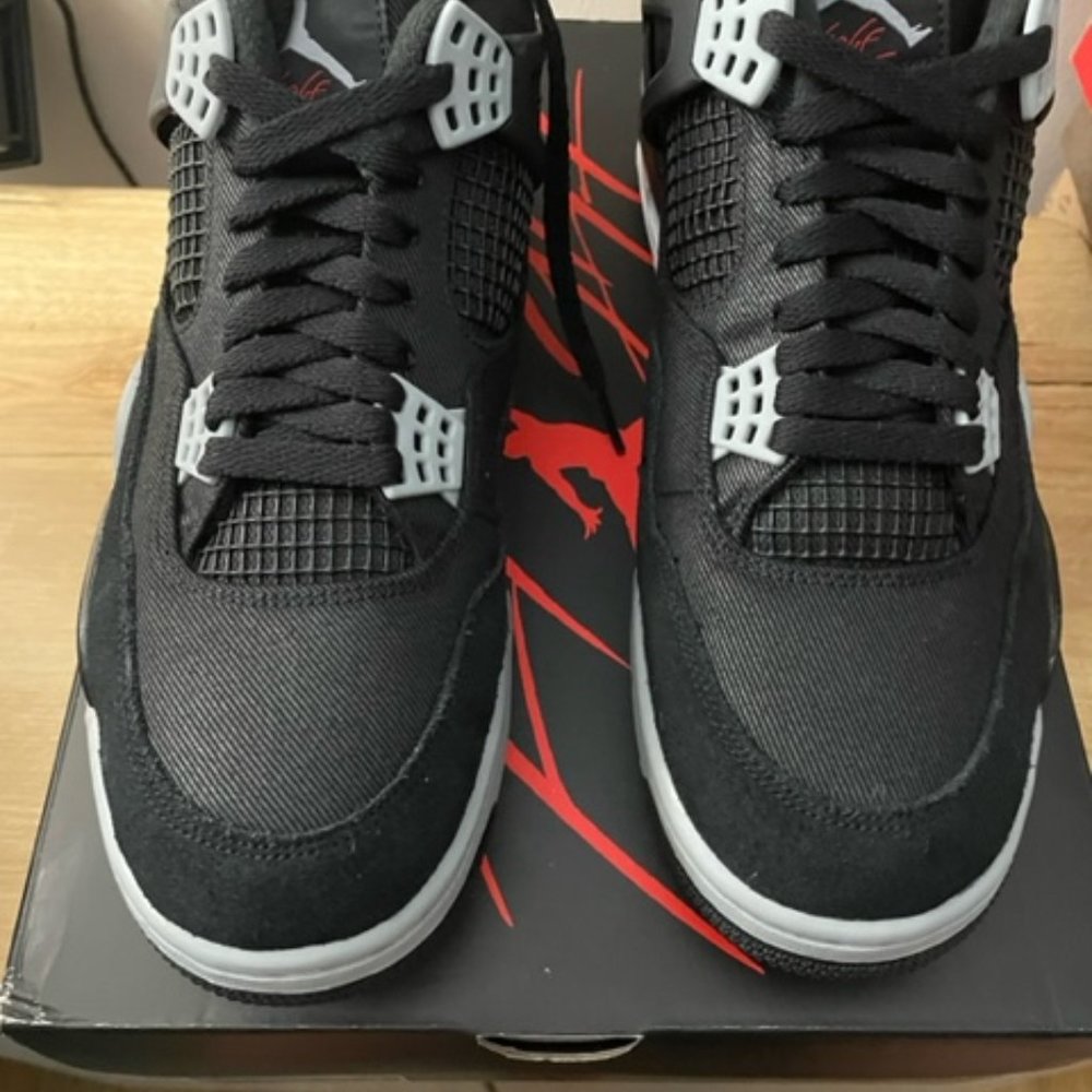 Air Jordan 4 Retro SE (Black Canvas)